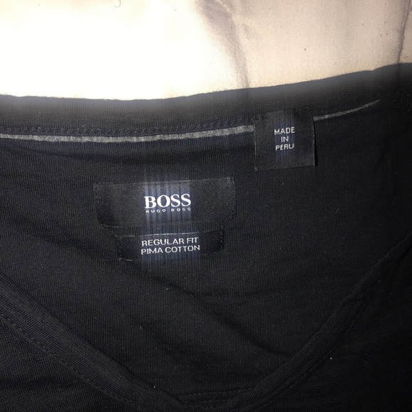 Hugo boss v neck t shirt - Picture 2 of 2